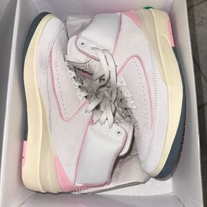 Women’s jordan 2 pink and white